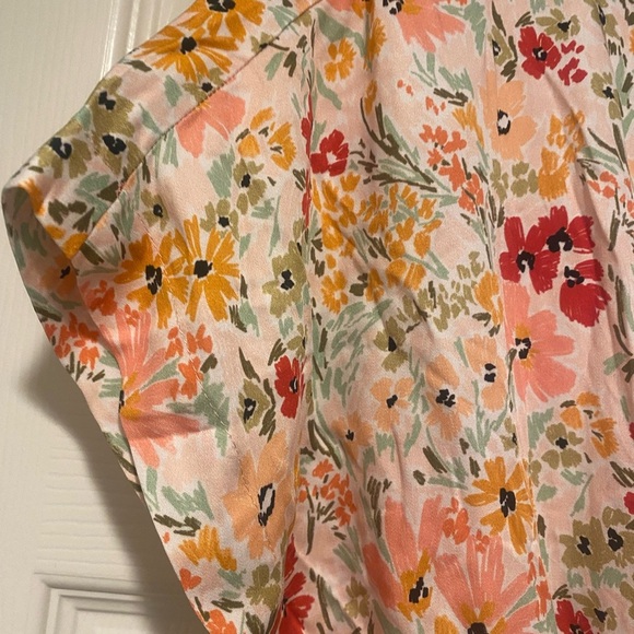 Shore Women’s Willow Shorts Romper Resort Pockets Floral Pockets New size M - Picture 12 of 14